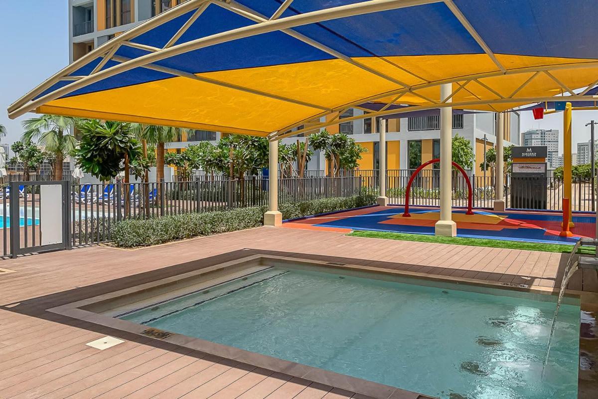 Frank Porter - Noor 3 Midtown Apartment *