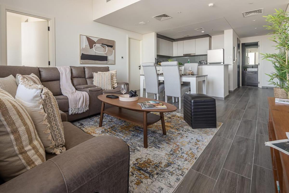 Frank Porter - Noor 3 Midtown Apartment *